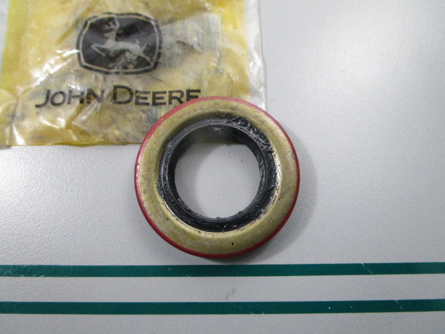 NEW OEM M86850 John Deere Seal 0810