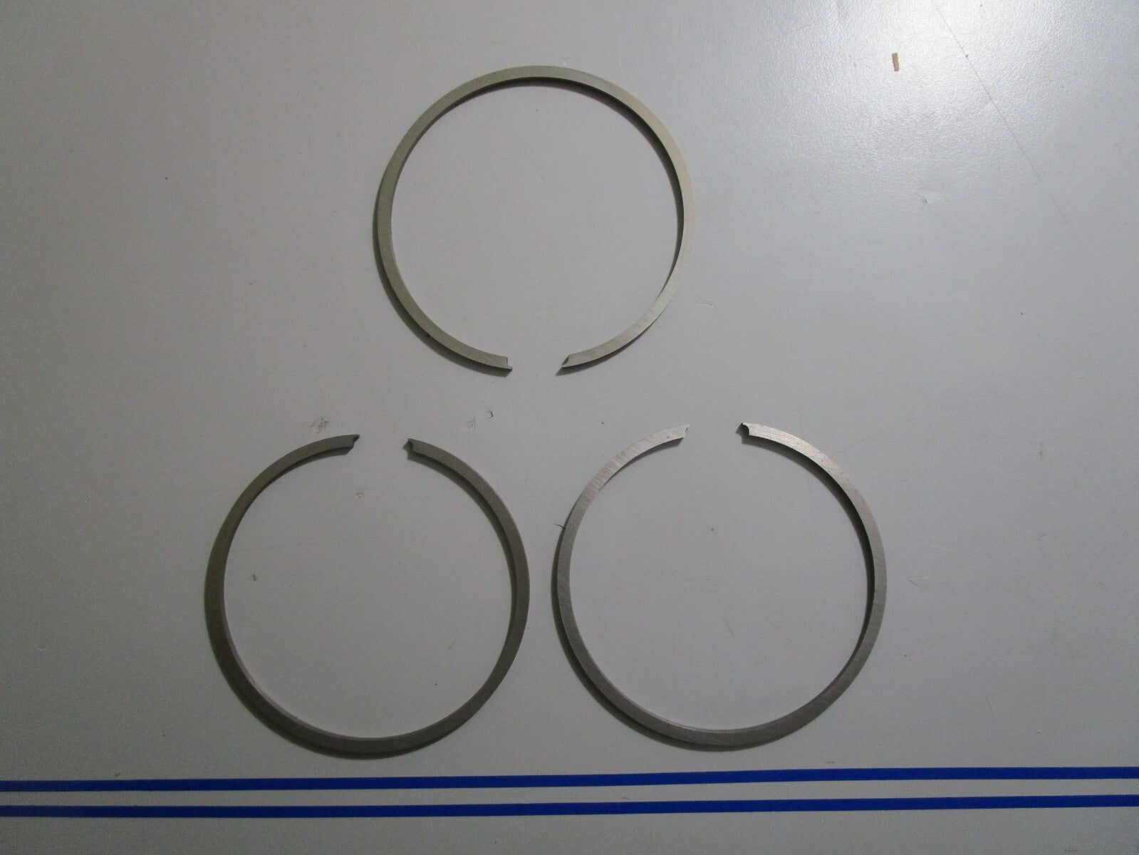 *NEW OEM* 0810 OMC Johnson Evinrude 3 Piston Ring Set 378437 0378437