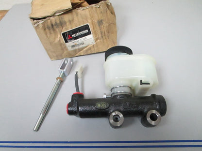 *NEW OEM* 0720 Mitsubishi Caterpillar Forklift Master Cylinder 91484-37100