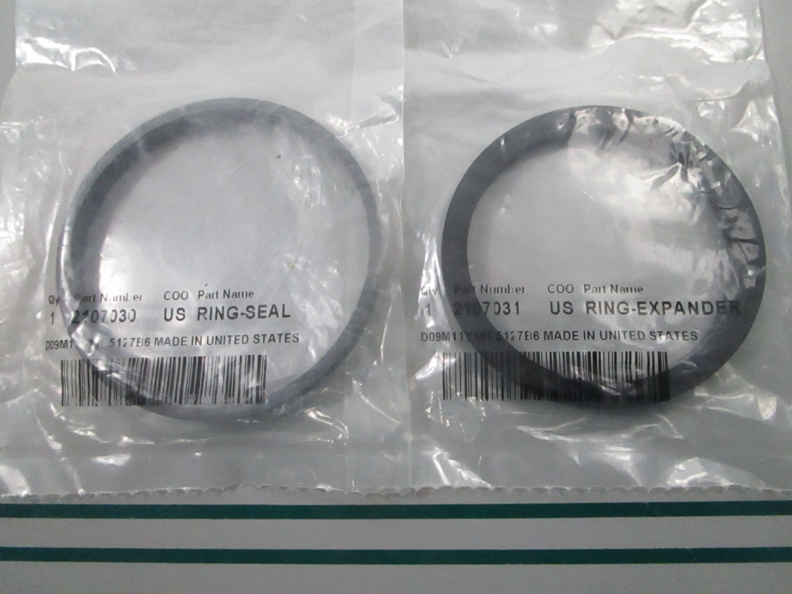 NEW OEM 210-7029 CAT Piston Seal Assembly 0810