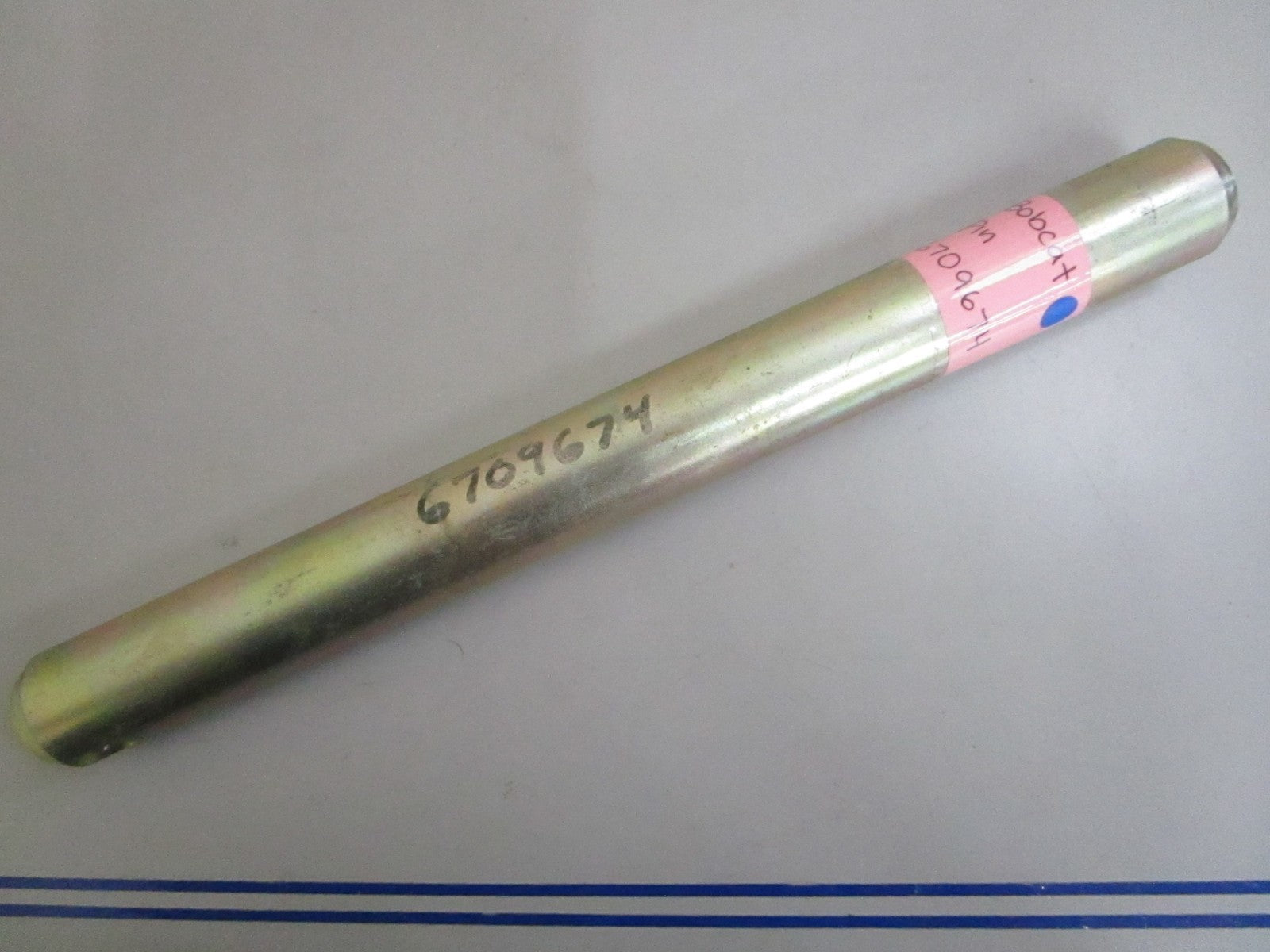 *NEW OEM* 0820 Bobcat Pin 6709674
