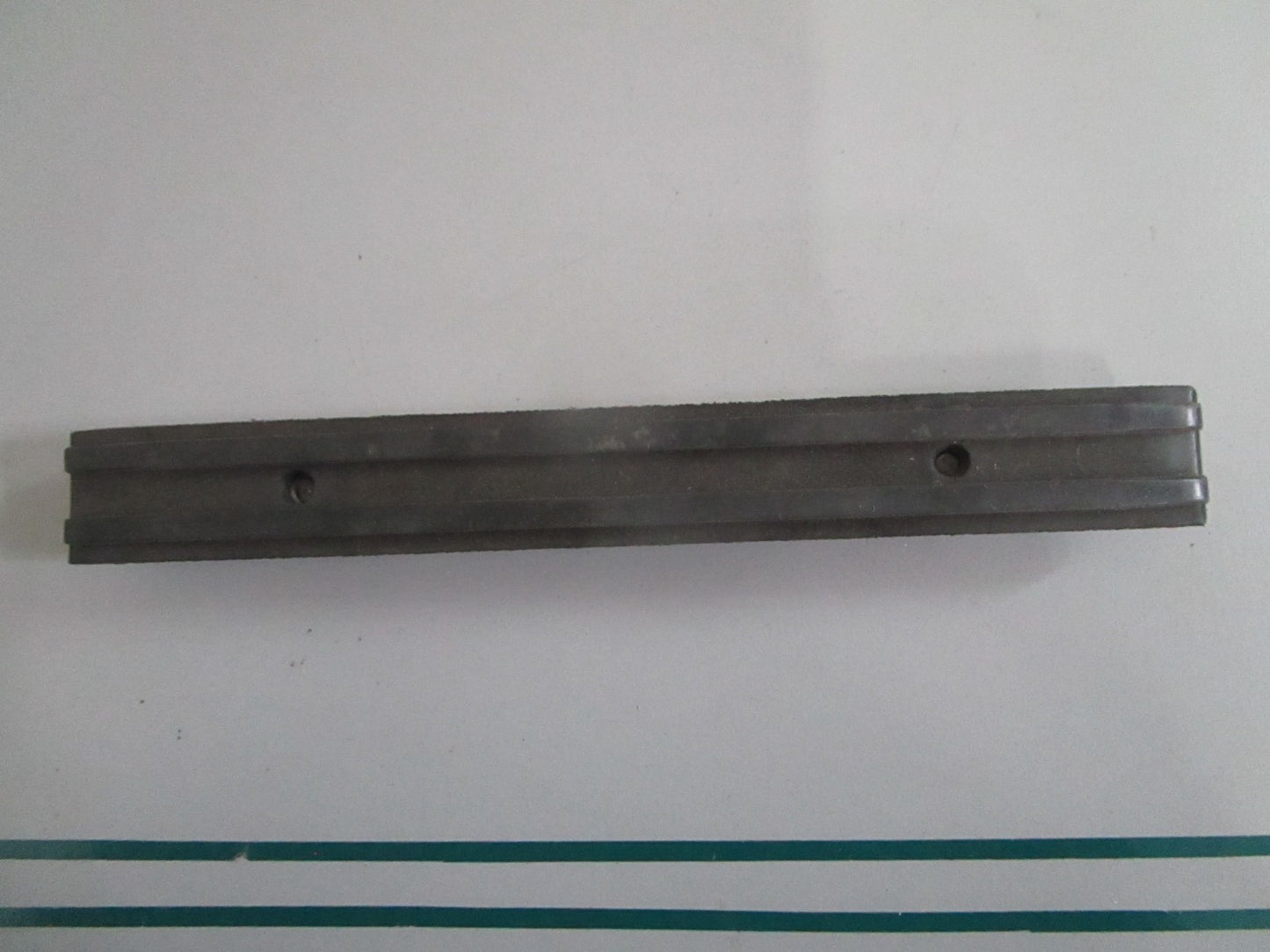 NEW OEM 1800501416 Mercedes-Benz Timing Chain Guide Rail 0820