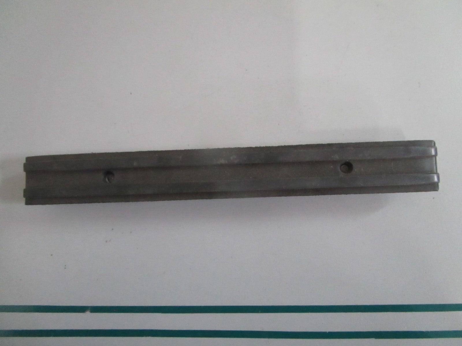 NEW OEM 1800501416 Mercedes-Benz Timing Chain Guide Rail 0820