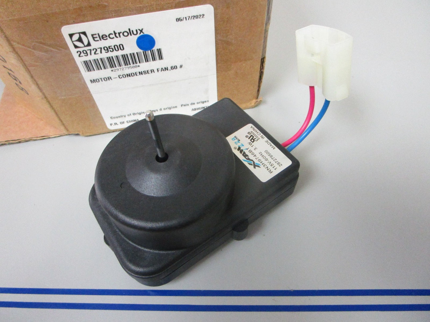 *NEW OEM* 0720 Electrolux Condenser Fan Motor 297279500