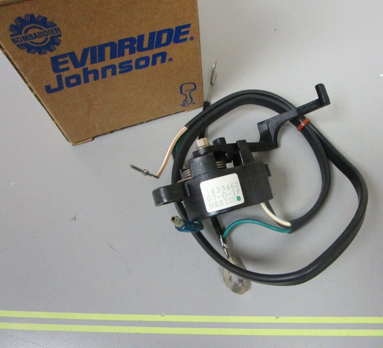 *NEW OEM* 0720 OMC Johnson Evinrude Sending Unit Assembly 433462 0433462