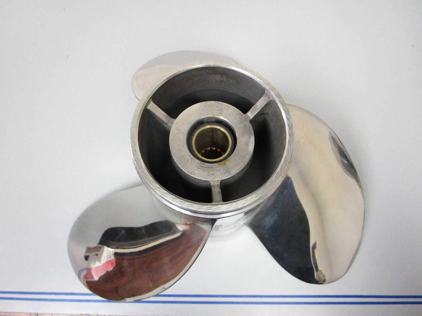 *NEW OEM* 0720 Yamaha 3 Blade Stainless Steel 13 ¾ x 19 Propeller 68F-45974-20