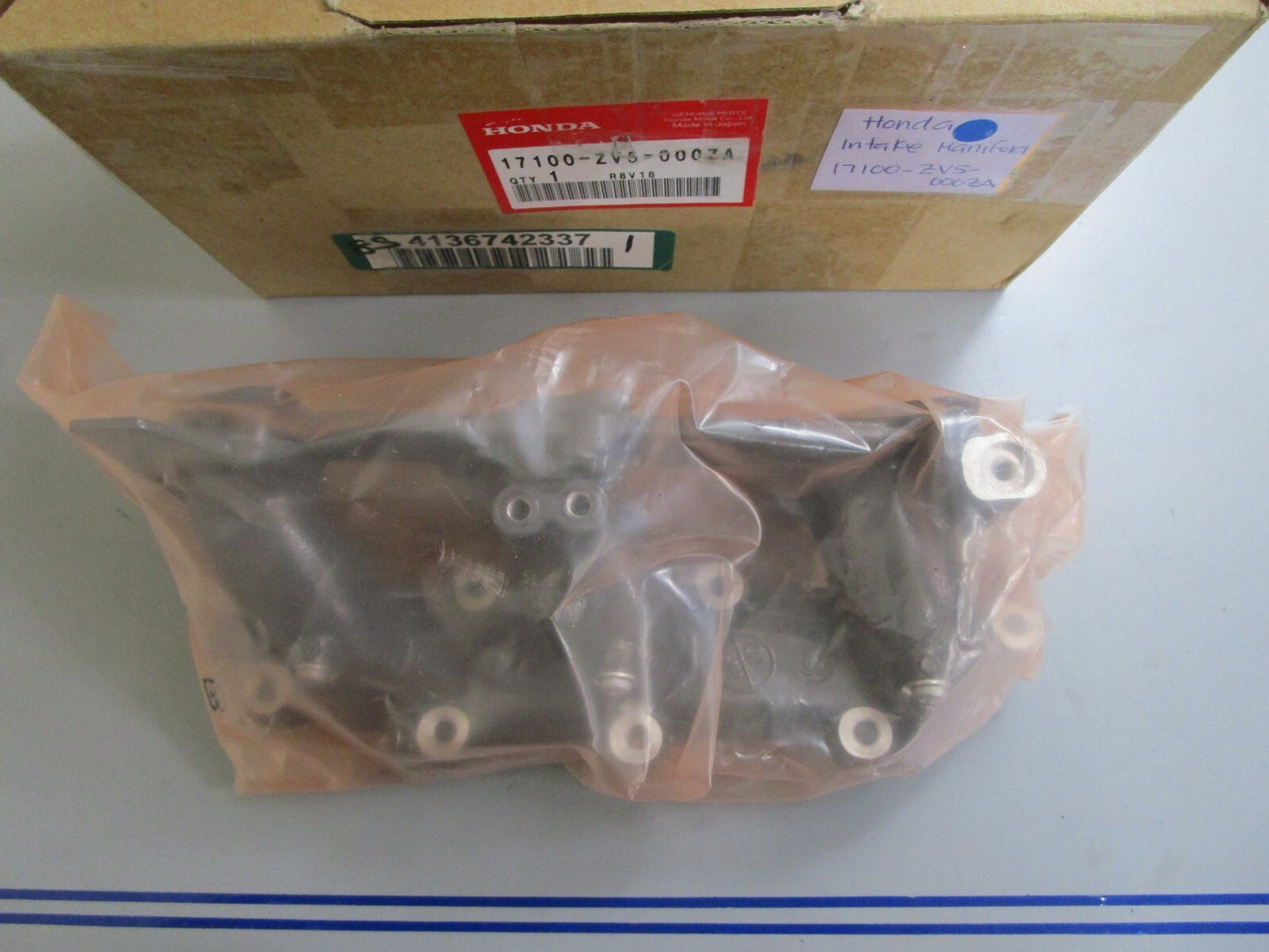 *NEW OEM* 0820 Honda Intake Manifold 17100-ZV5-000ZA