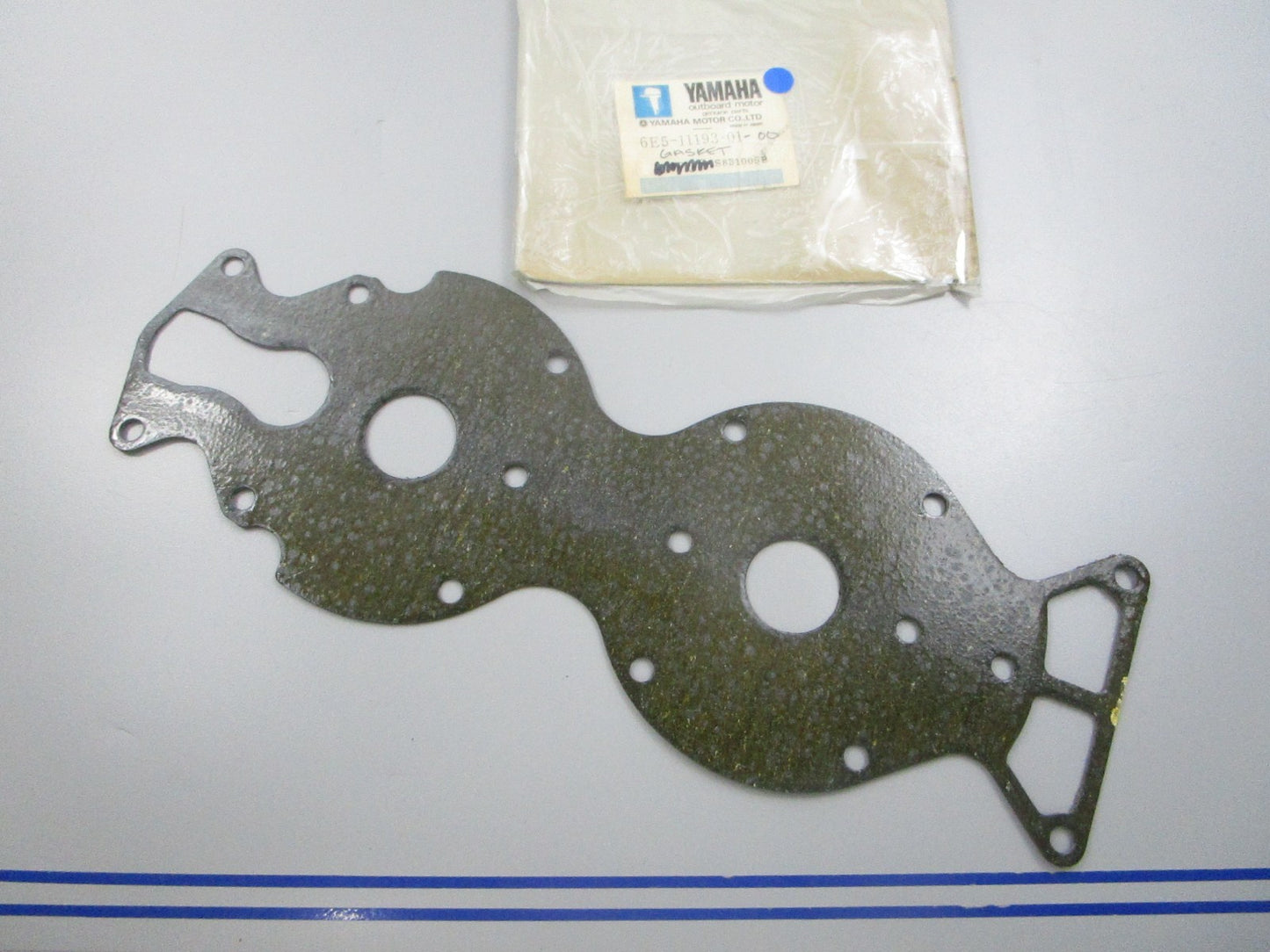 NEW OEM 6E5-11193-01-00 Yamaha Gasket 0810