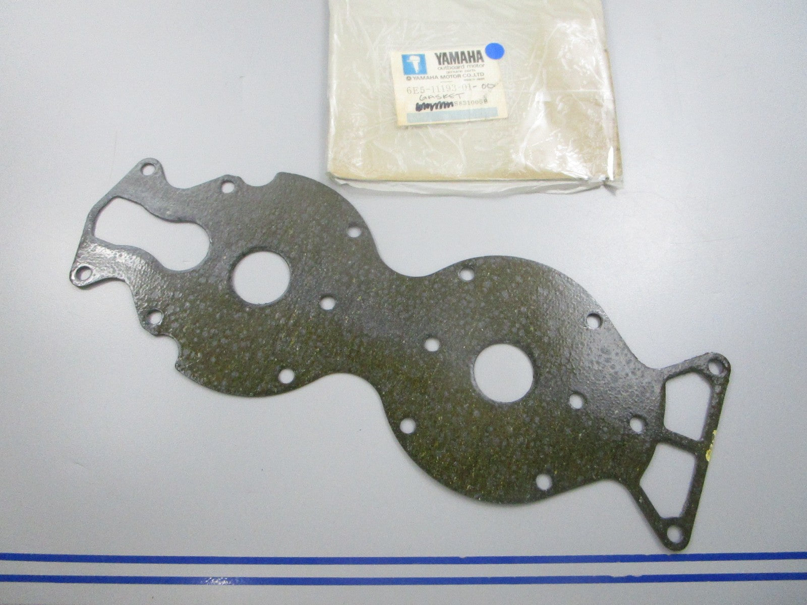 NEW OEM 6E5-11193-01-00 Yamaha Gasket 0810