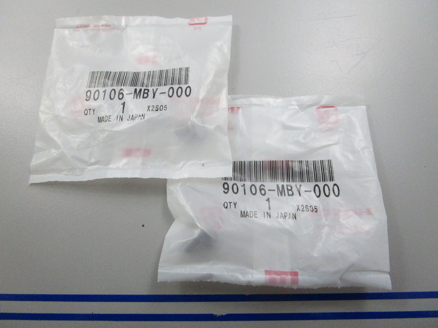 *NEW OEM* (LOT OF 2) 0810 Honda Special Screw 90106-MBY-000