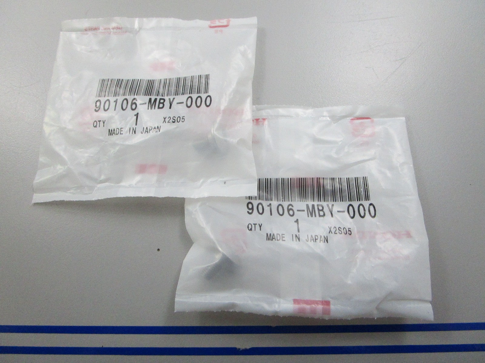 *NEW OEM* (LOT OF 2) 0810 Honda Special Screw 90106-MBY-000