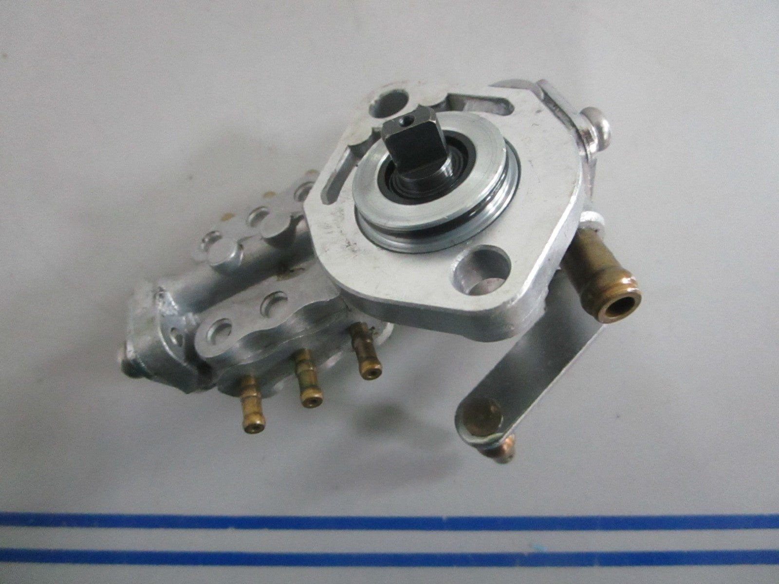 NEW OEM 60V-13200-11-00 Yamaha Oil Injection Pump Assy 0820
