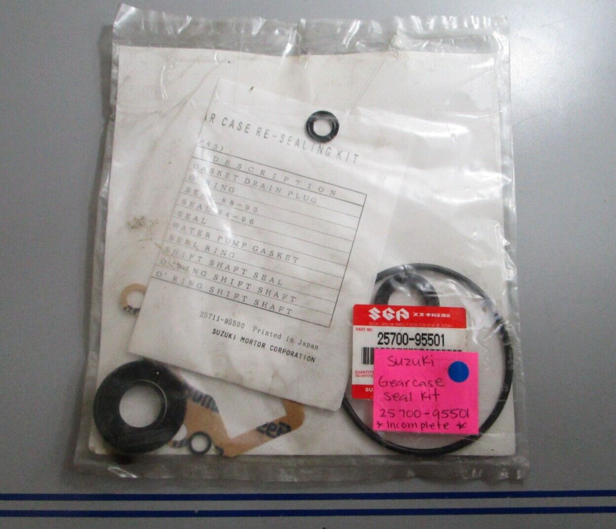*NEW OEM* 0720 Suzuki *Incomplete* Gear Case Seal Kit 25700-95501