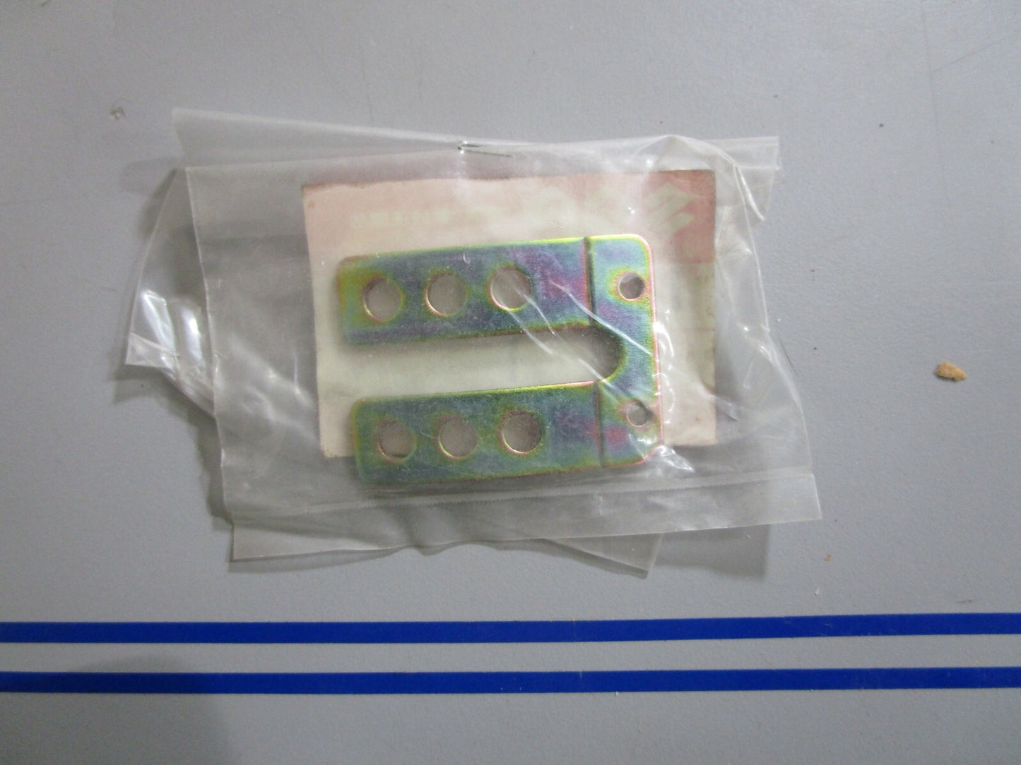 *NEW OEM* 0810 Suzuki Reed Valve Stopper 13152-94501