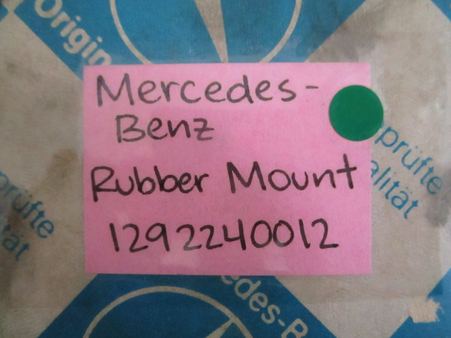 NEW OEM 1292240012 Mercedes-Benz Rubber Mount 0820
