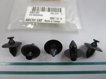 NEW OEM (LOT OF 5) 3303-592 Arctic Cat Clip Mudguard 0810