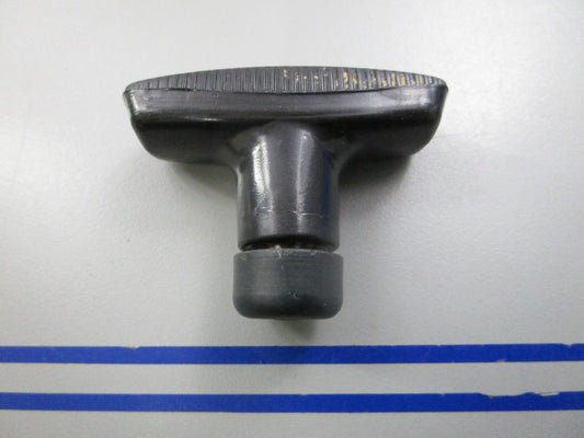 NEW OEM 311372 0311372 OMC Johnson Evinrude Rope Starter Handle 0810