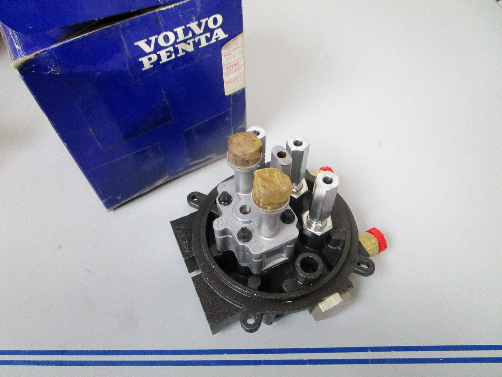 *NEW OEM* 0720 Volvo Penta Trim Pump Adapter Motor 3858074