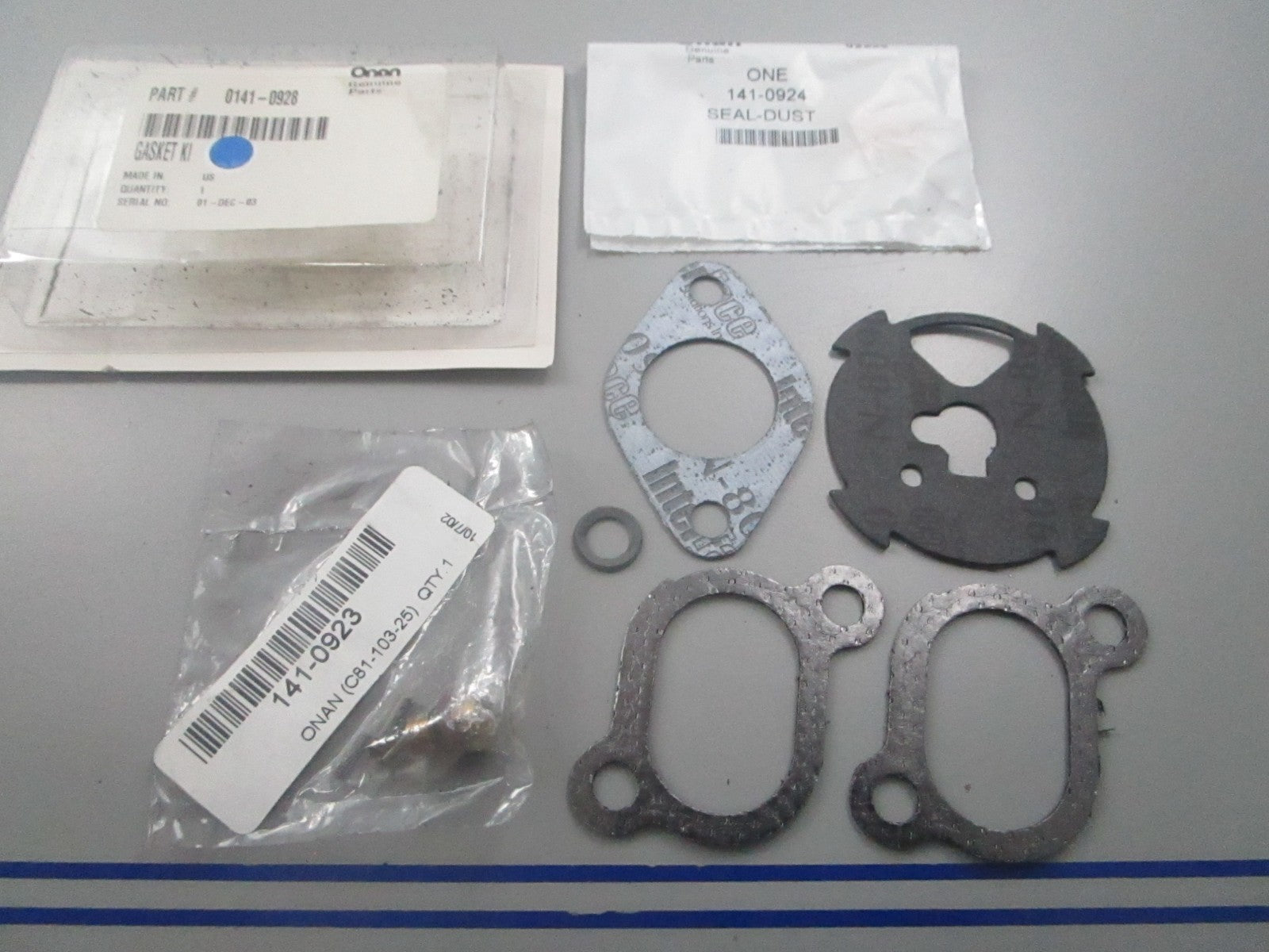 *NEW OEM* 0810 Onan Gasket Kit 0141-0928