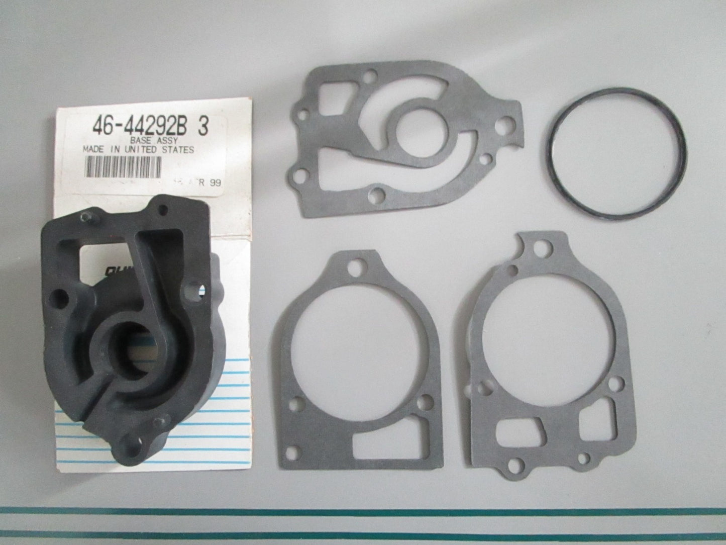 NEW OEM 46-44292B3 Mercury Quicksilver Base Assy 0820