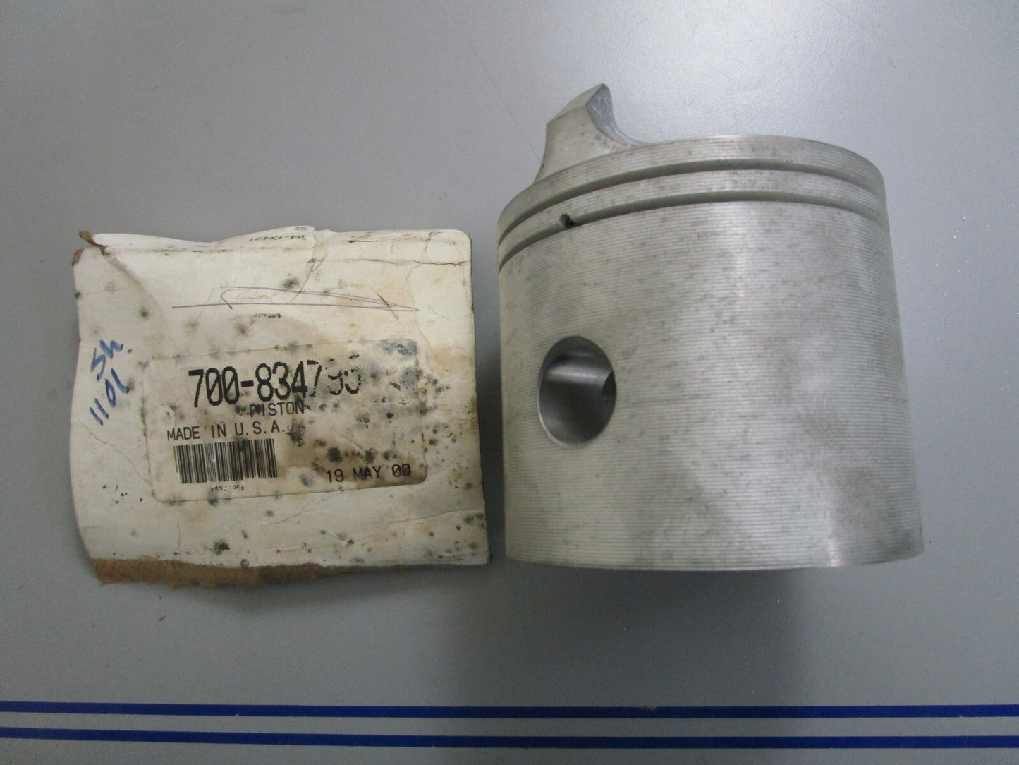 *NEW OEM* 0820 Mercury Quicksilver Piston 700-834795