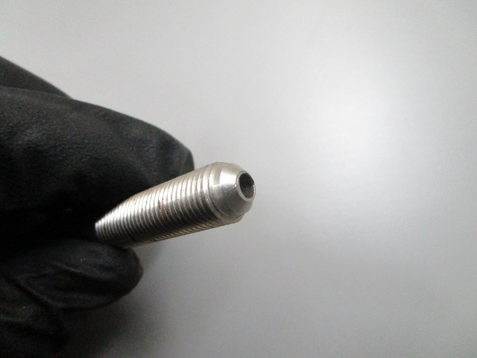 *NEW OEM* 0810 Volvo Penta Nipple 851042