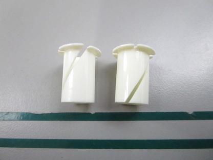 NEW OEM (LOT OF 2) 314137 0314137 OMC Johnson Evinrude Bushing 0810