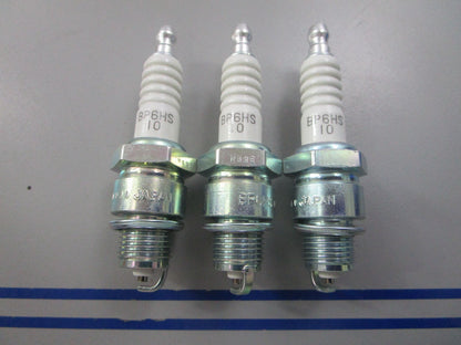 NEW (LOT OF 3) BP6HS-10 NGK Spark Plug 0810