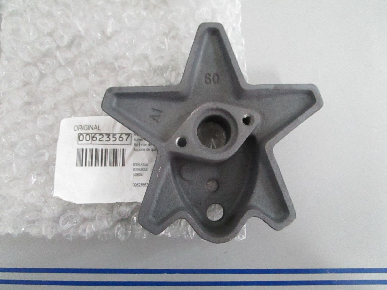 *NEW OEM* 0820 Bosch Burner Housing 00623567
