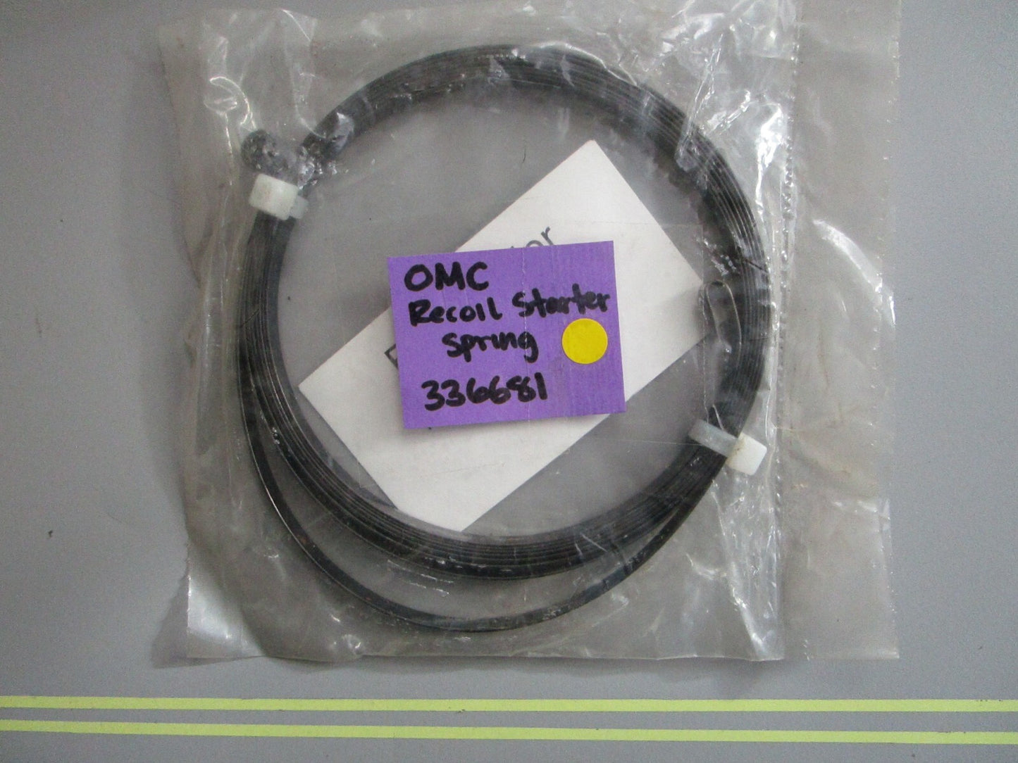 *NEW OEM* 0810 OMC Johnson Evinrude Recoil Starter Spring 336681 0336681