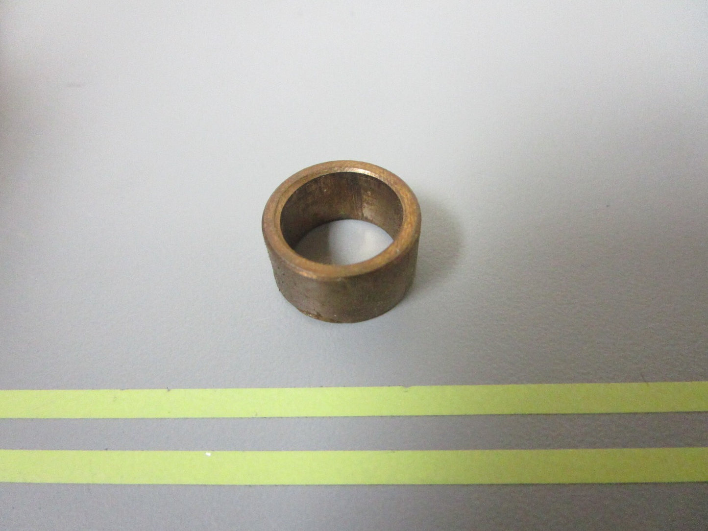 *NEW OEM* 0810 OMC Johnson Evinrude Bushing 308883 0308883