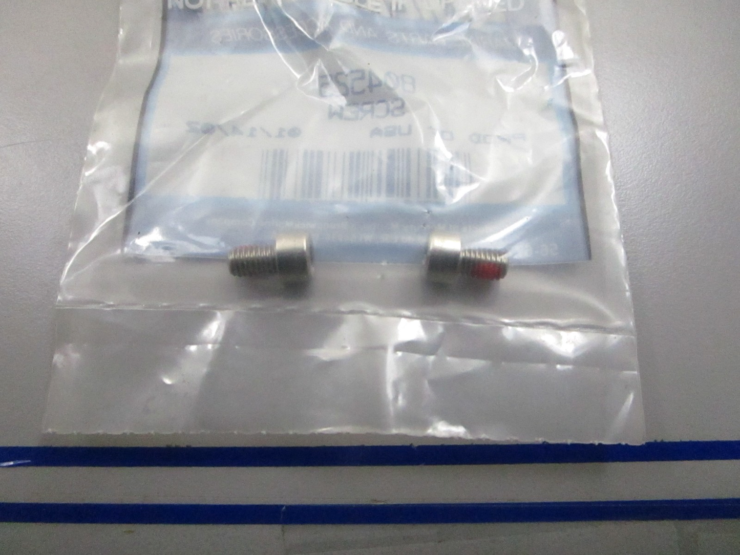 *NEW OEM* 0810 Mercury Quicksilver Screw Set 804525