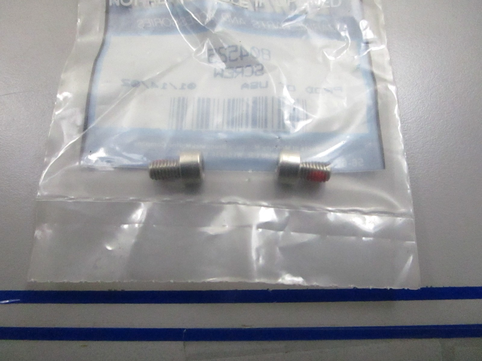 *NEW OEM* 0810 Mercury Quicksilver Screw Set 804525