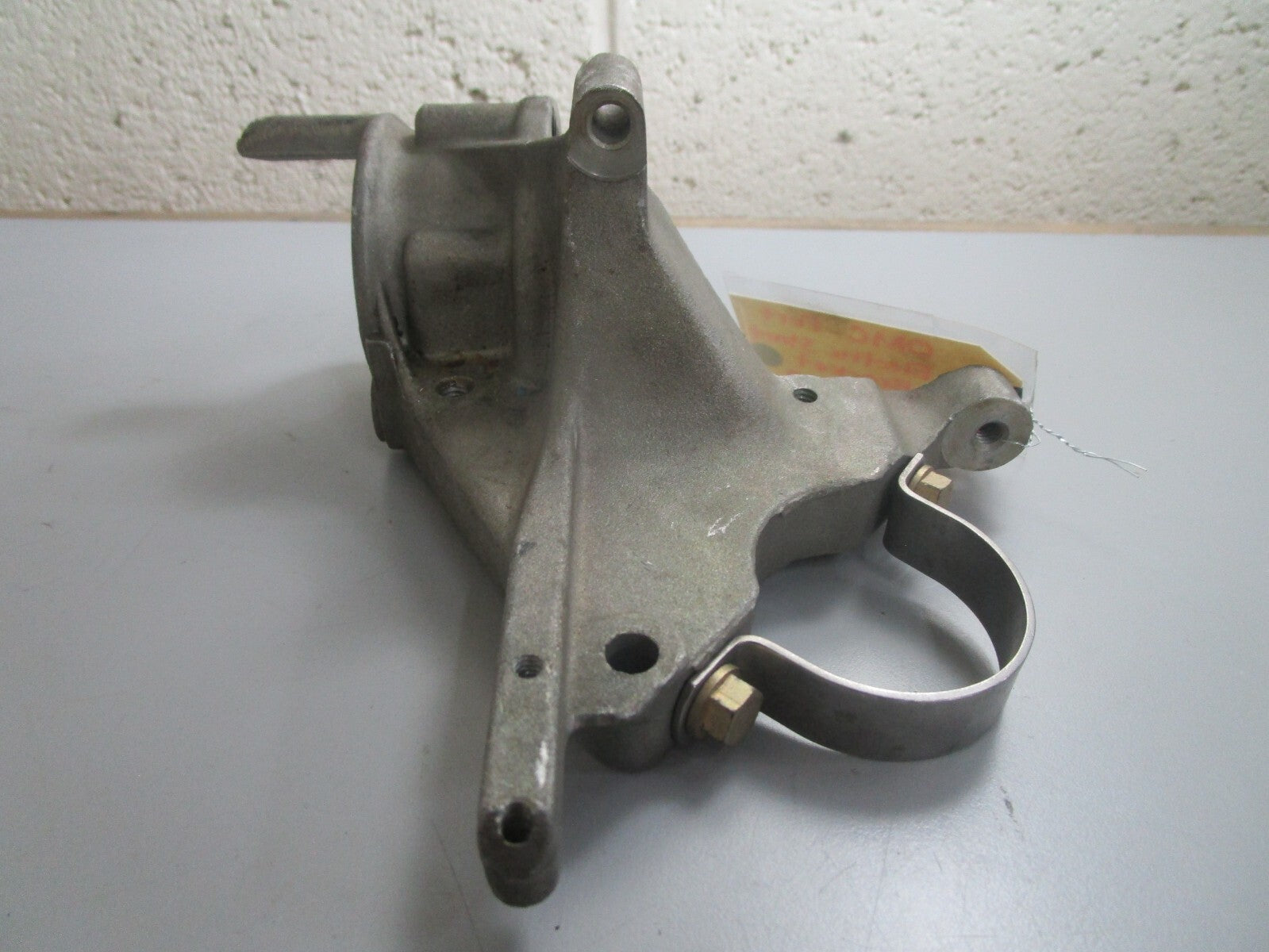 *NEW OEM* 0820 OMC Johnson Evinrude Port Electric Start Bracket 333929 0333929