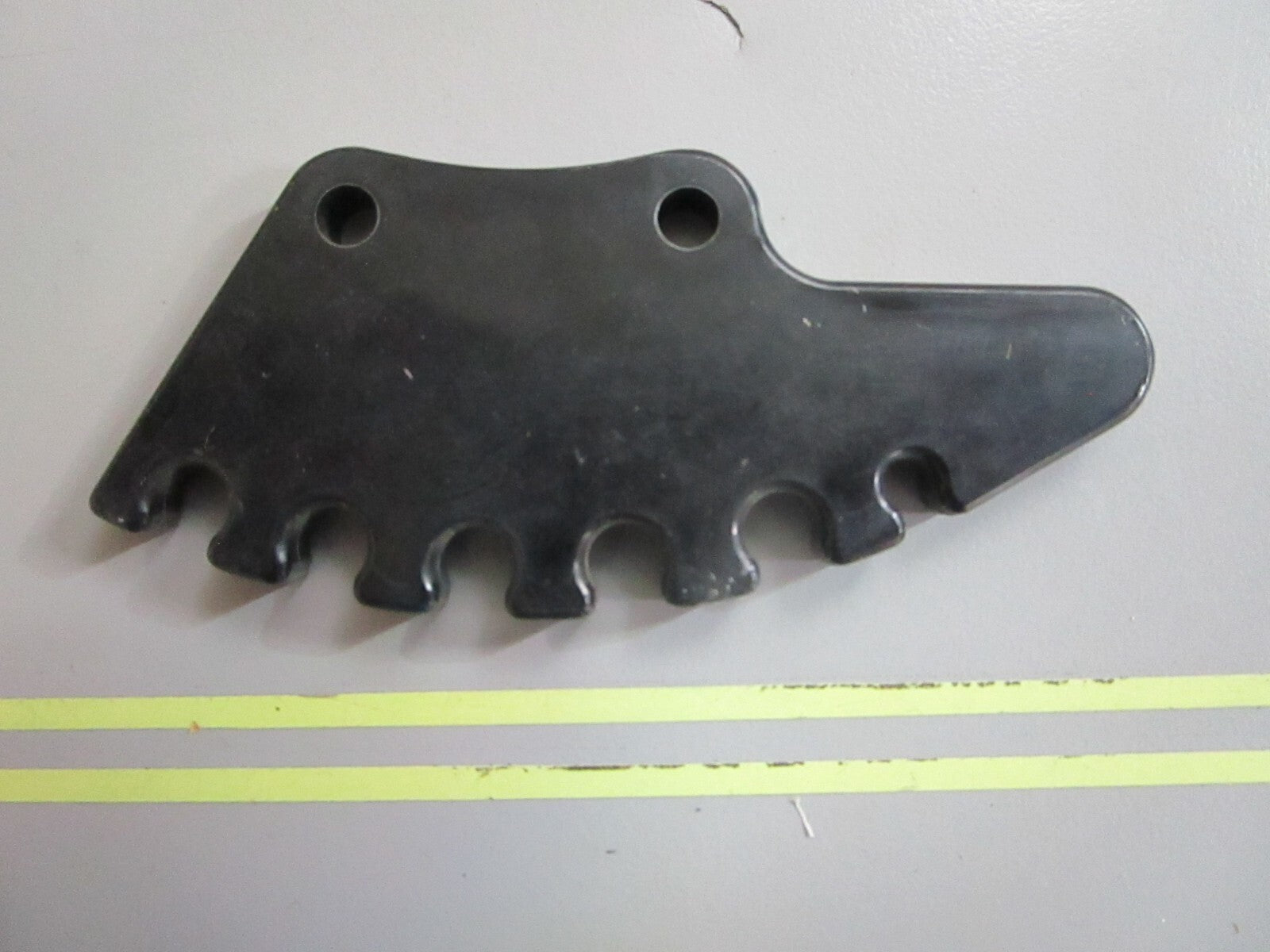 *NEW OEM* 0810 OMC Johnson Evinrude Motor Retainer 312879 0312879