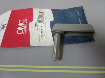 *NEW OEM* 0720 OMC Johnson Evinrude Latch Handle & Shaft Assembly 383685 0383685