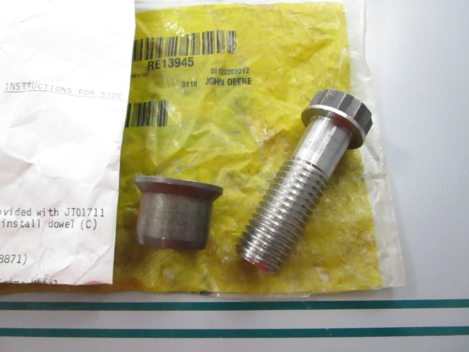 NEW OEM RE13945 John Deere Kit 0810