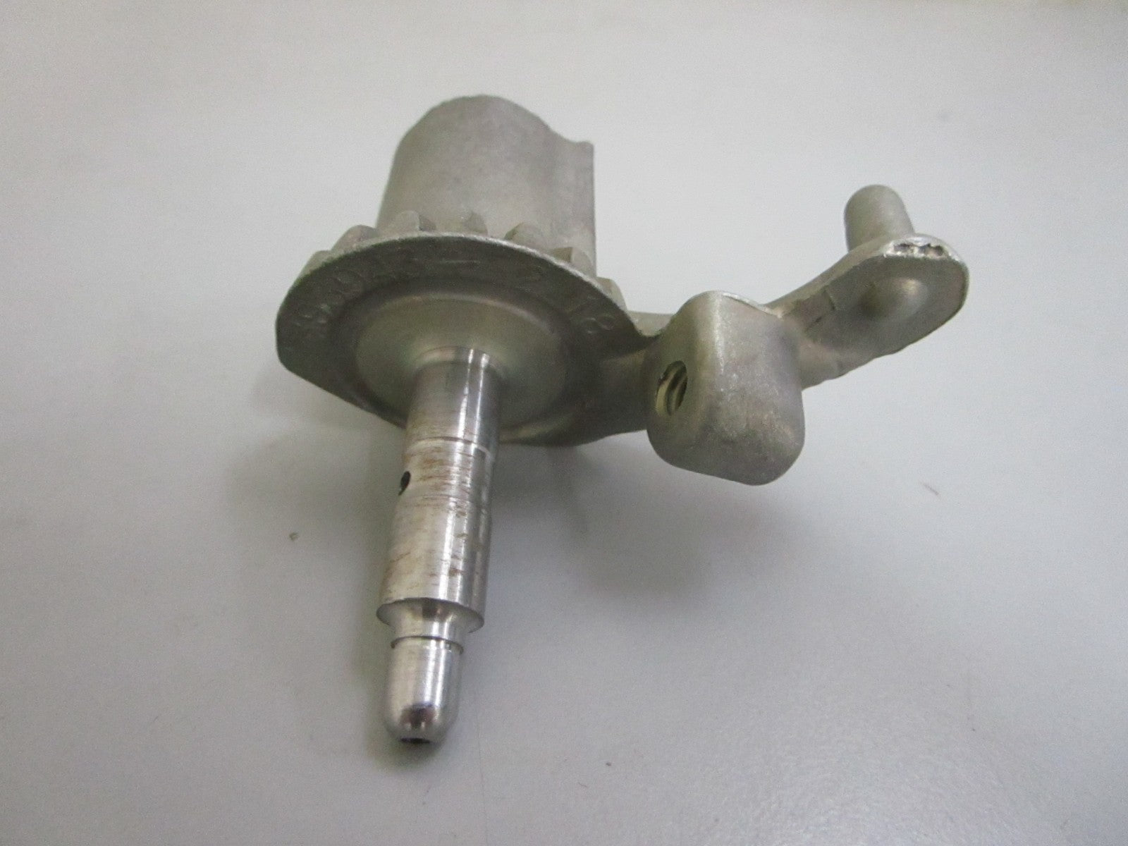 *NEW OEM* 0820 OMC Johnson Evinrude Gear 393943 0393943