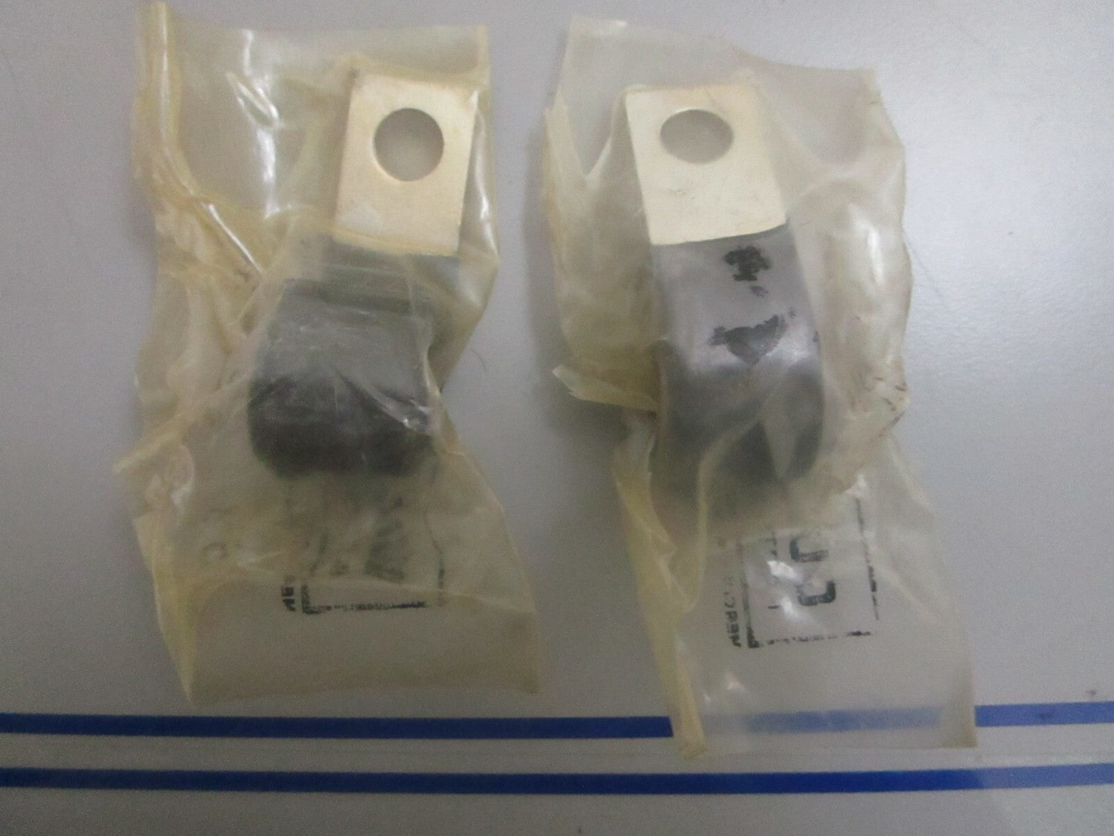 *NEW OEM* (LOT OF 2) 0810 Mercury Quicksilver J-Clip 54-47483