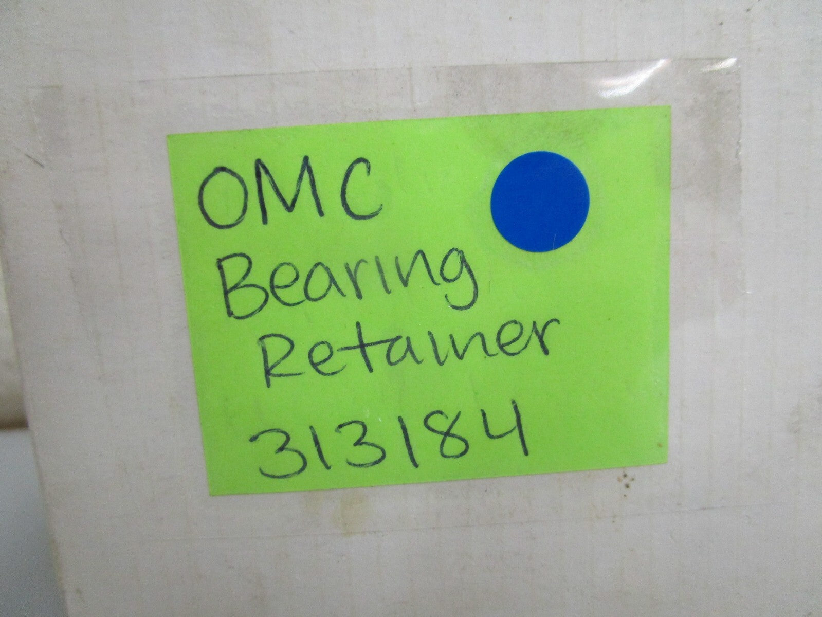 *NEW OEM* 0820 OMC Bearing Retainer 313184 0313184