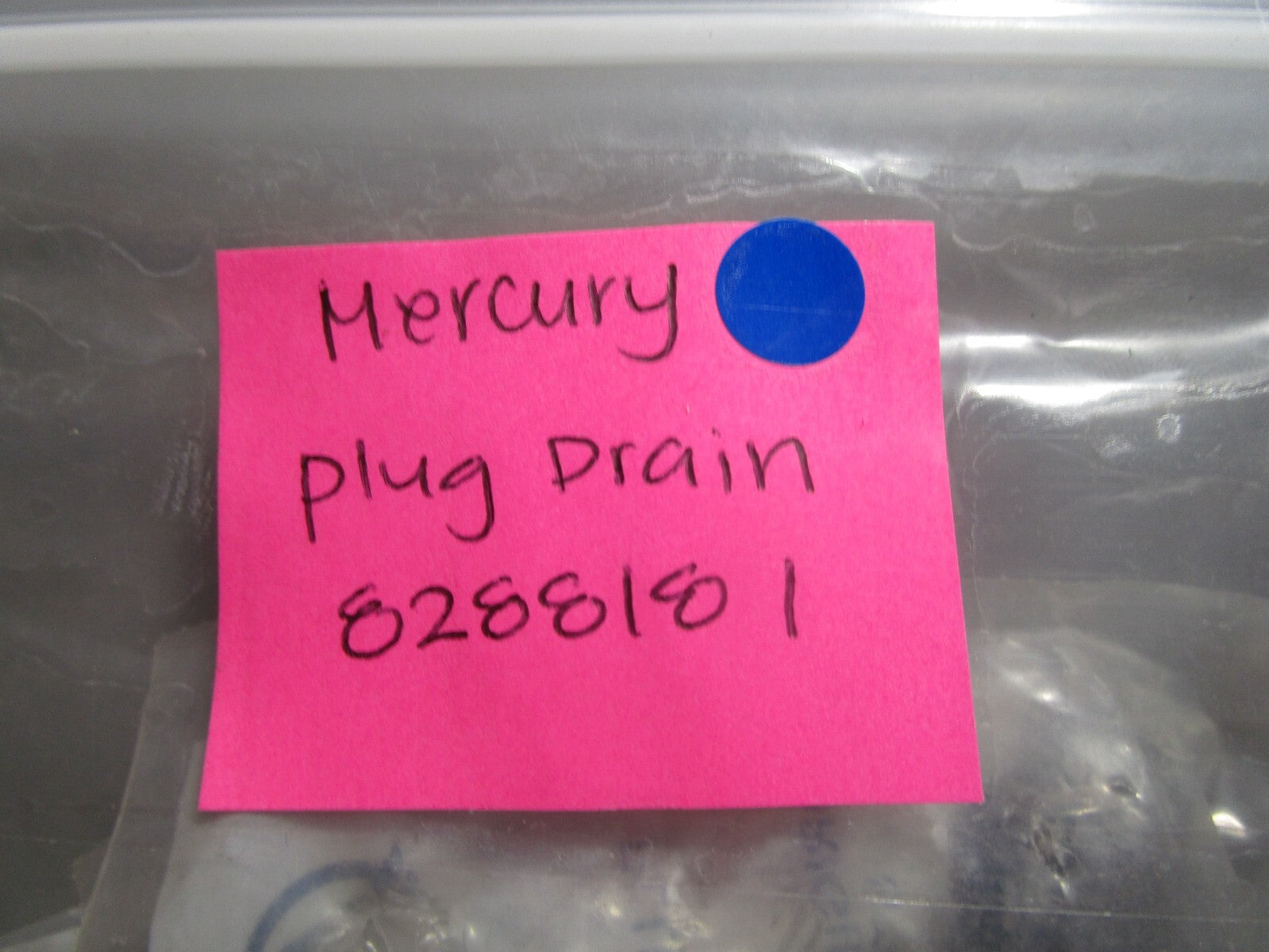 *NEW OEM* 0810 Mercury Quicksilver Plug Drain 8288181
