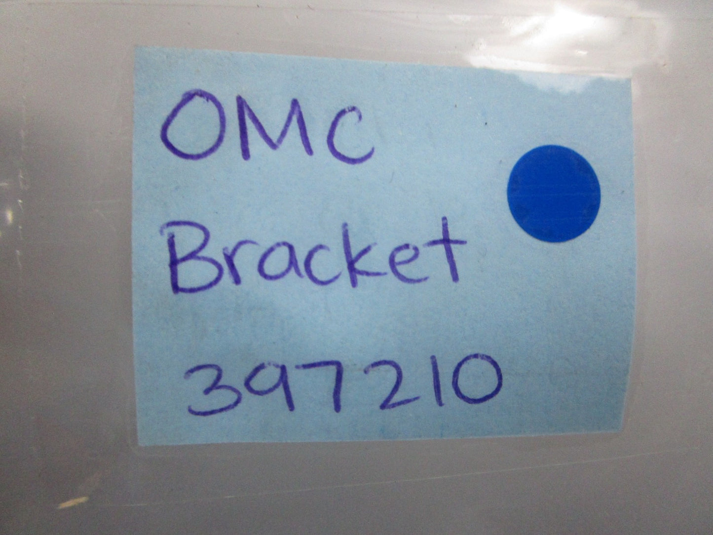 NEW OEM 397210 0397210 OMC Johnson Evinrude Bracket 0810