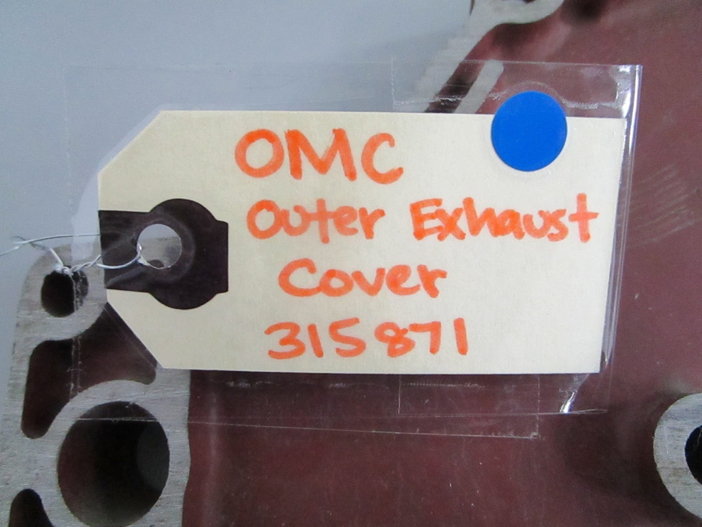 NEW OEM 315871 0315871 OMC Johnson Evinrude Outer Exhaust Cover 0820