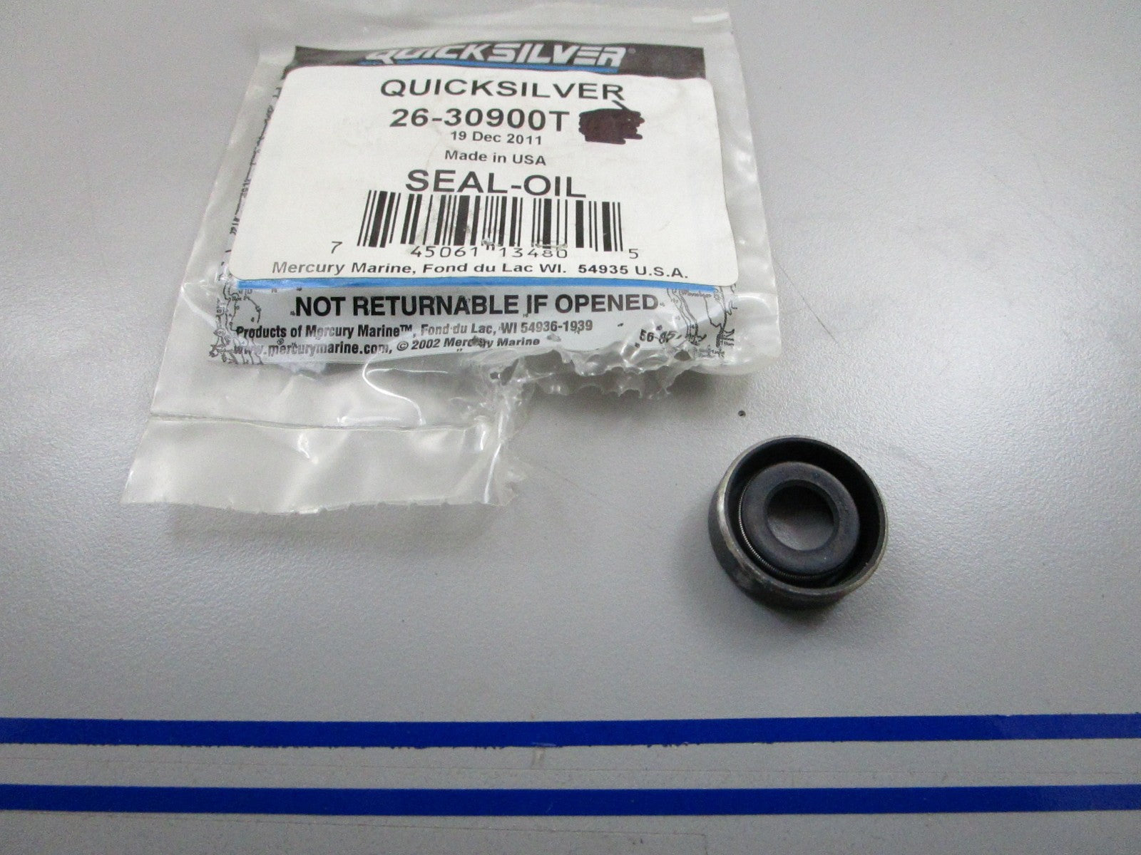 *NEW OEM* 0810 Mercury Quicksilver Oil Seal 26-30900T