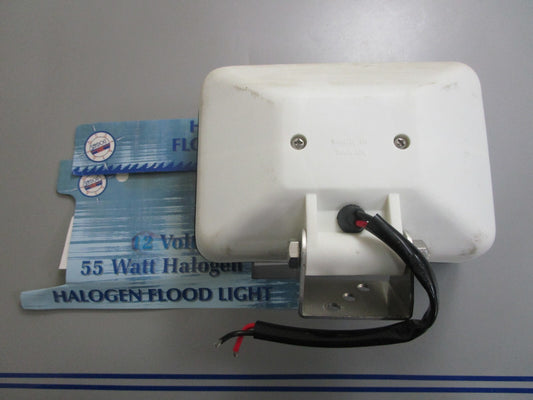 *NEW* 0820 SeaDog 4" × 6" 12V 55W 4.8AMP Halogen Flood Light 405110-3