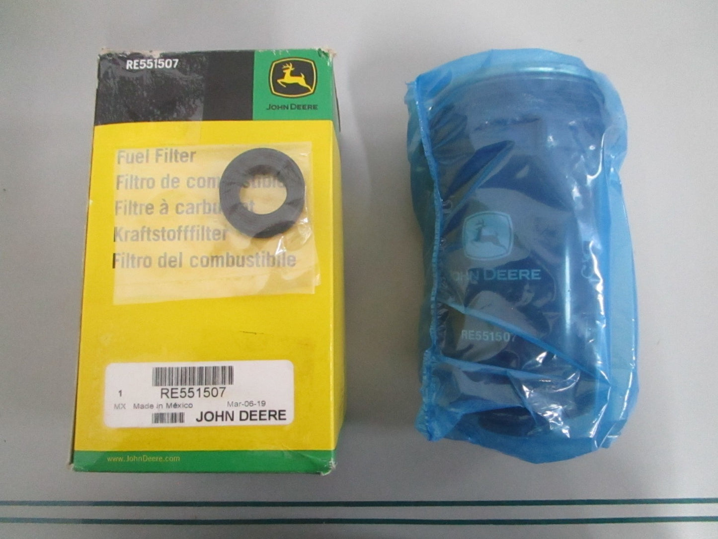 NEW OEM RE551507 John Deere Fuel Filter 0820