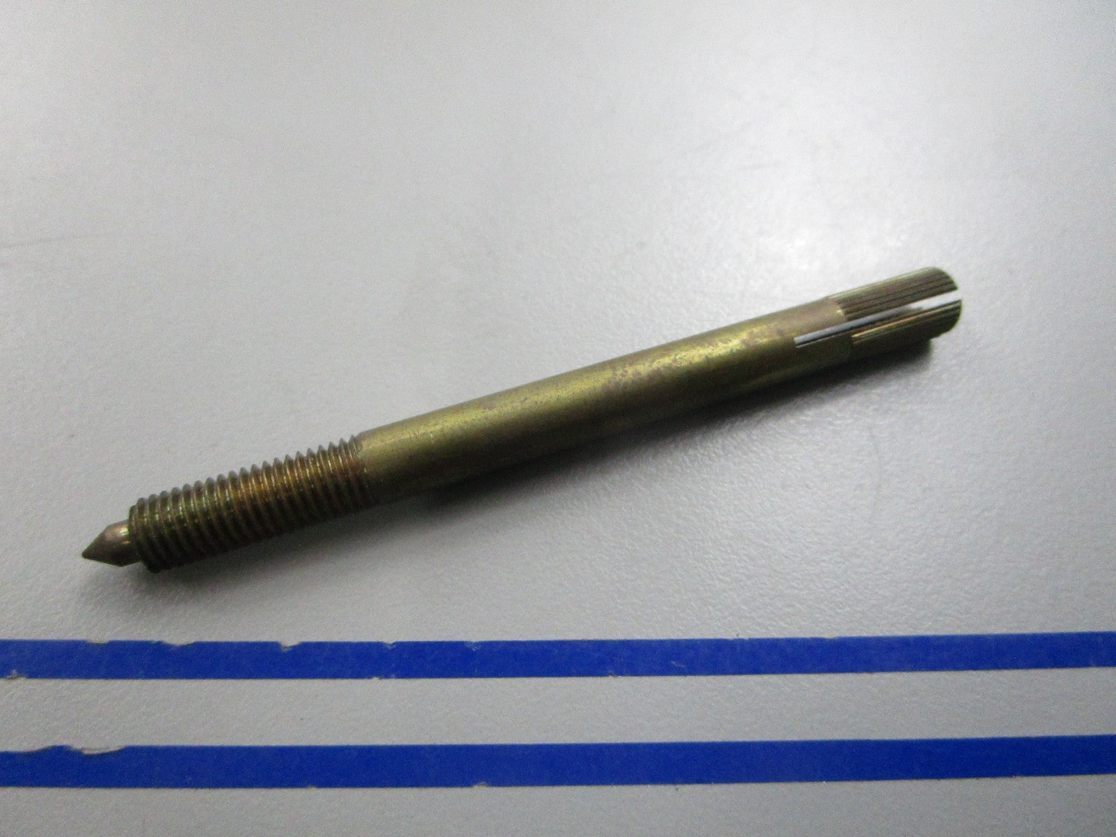 NEW OEM 303476 0303476 OMC Johnson Evinrude Needle Valve 0810
