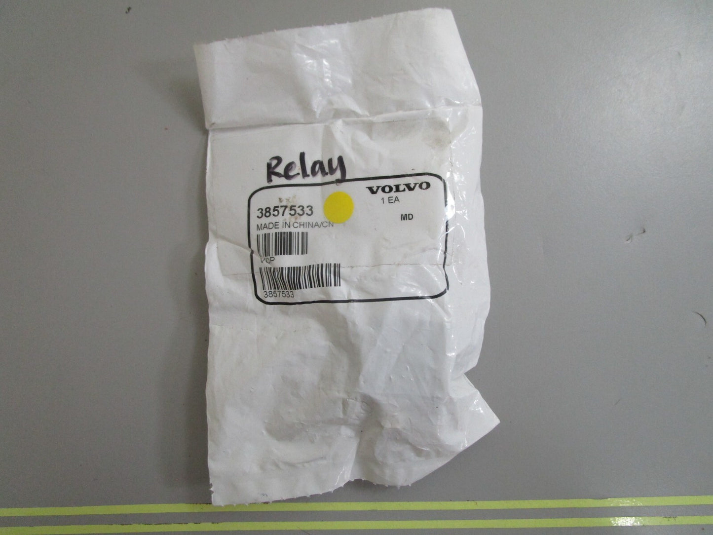 *NEW OEM* 0810 Volvo Penta Relay 3857533