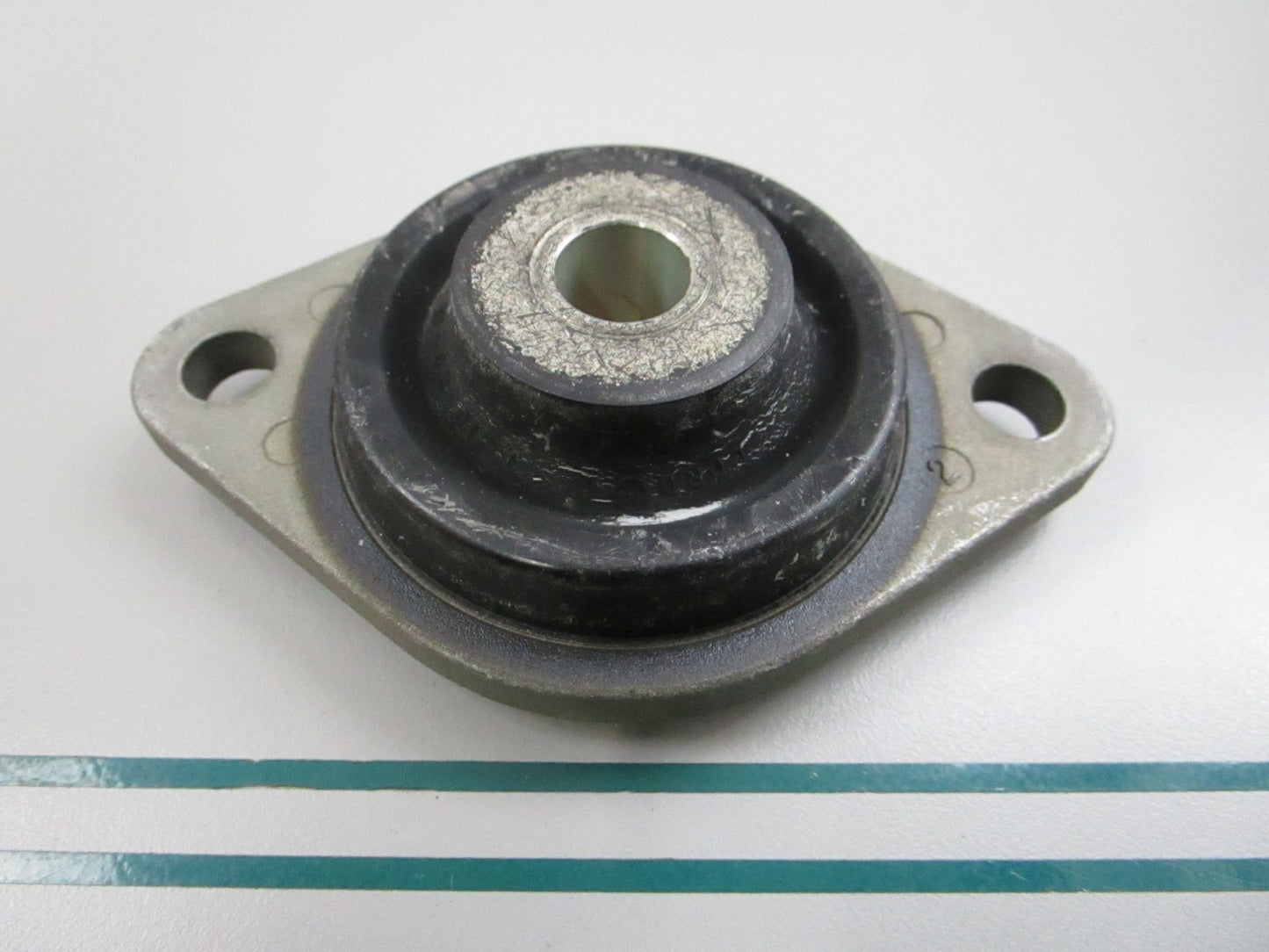 NEW OEM 3853806 Volvo Penta Rubber Cushion 0810