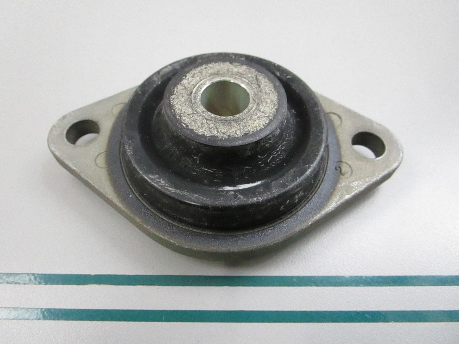 NEW OEM 3853806 Volvo Penta Rubber Cushion 0810